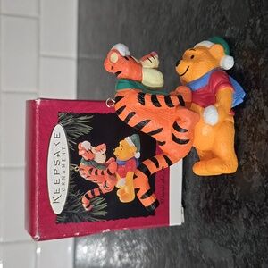 Hallmark Keepsake "Winne the Pooh & Tigger" Christmas Ornament